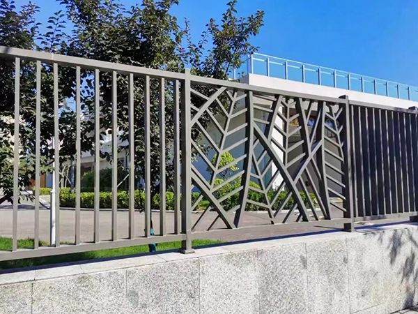 铁艺护栏